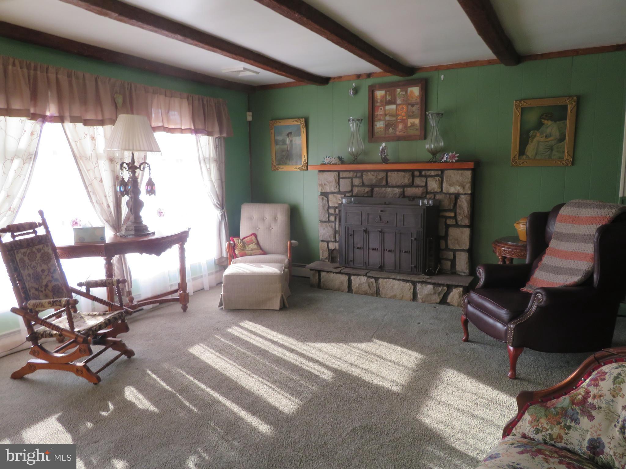 385 Buchert Road Pottstown, PA 19464 - Photo 3 of 16 Living Rm