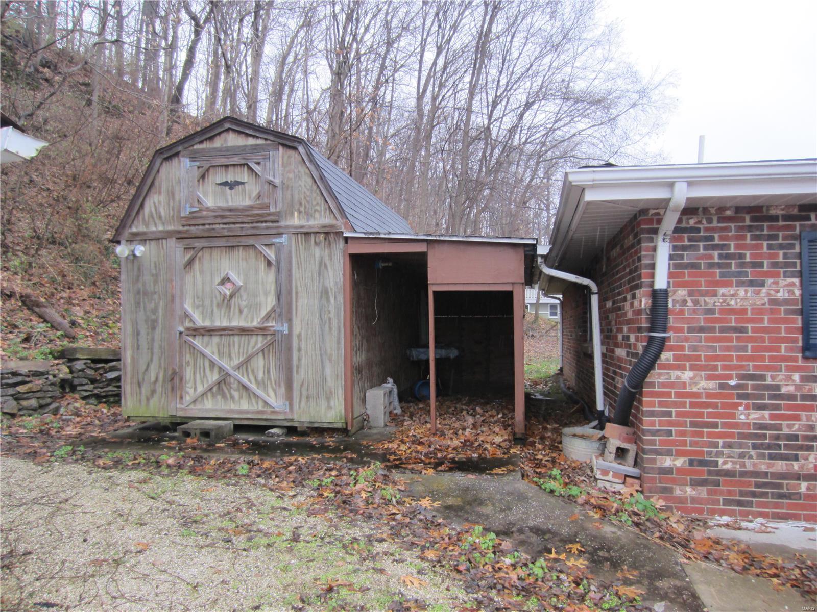 409 Main Street Hardin, IL 62047 - Photo 11 of 12 Gallery Image 11