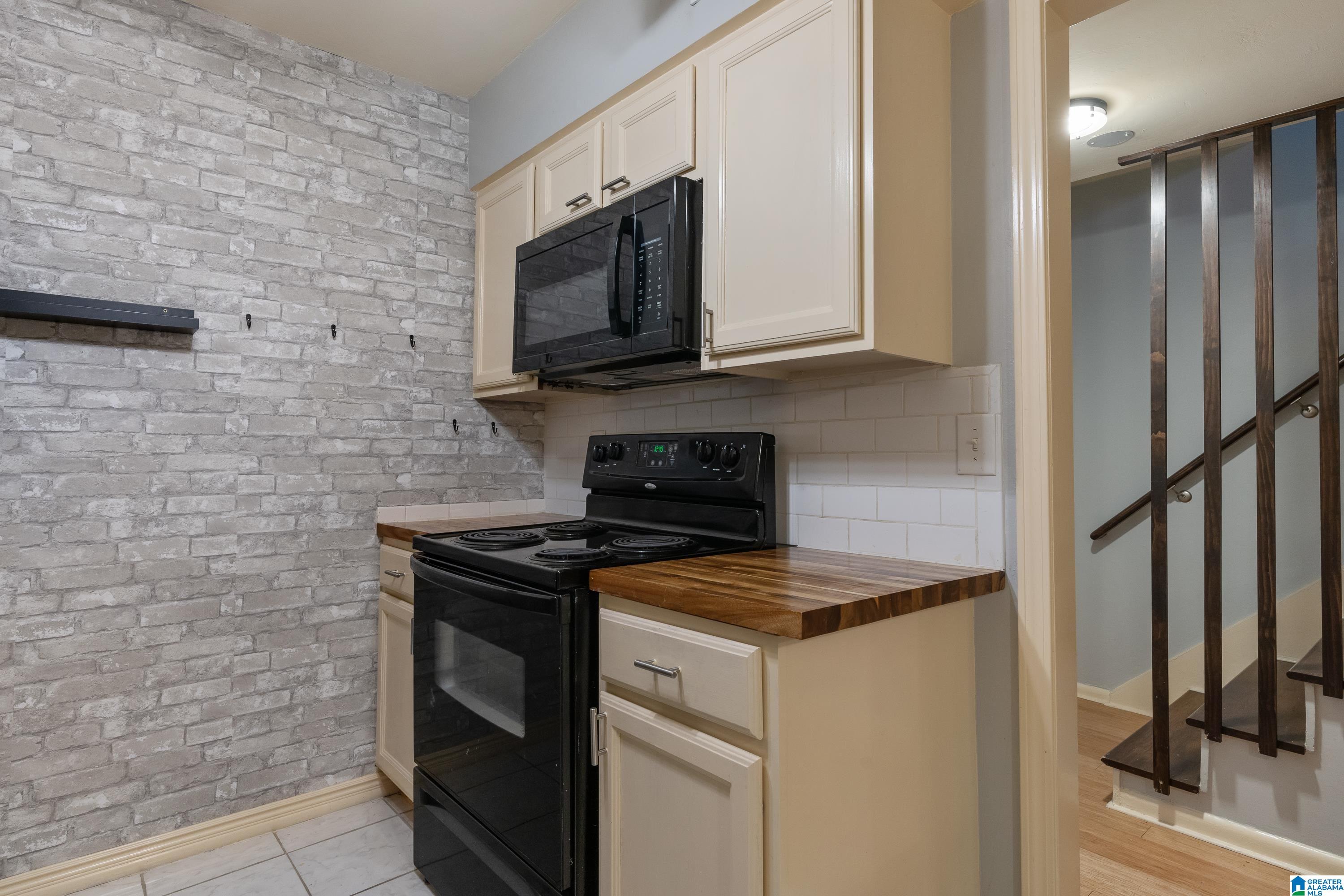 1661 Patton Chapel Road, Unit D Birmingham, AL 35226 - Photo 7 of 21