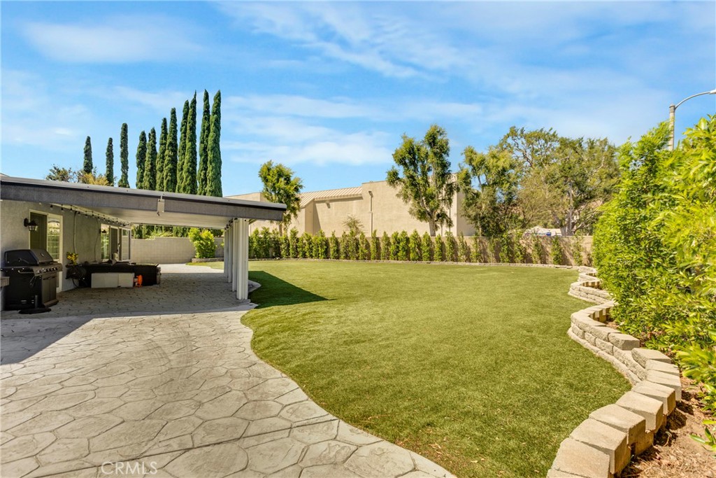2290 Rohner Court Simi Valley, CA 93063 - Photo 8 of 56 Gallery Image 8