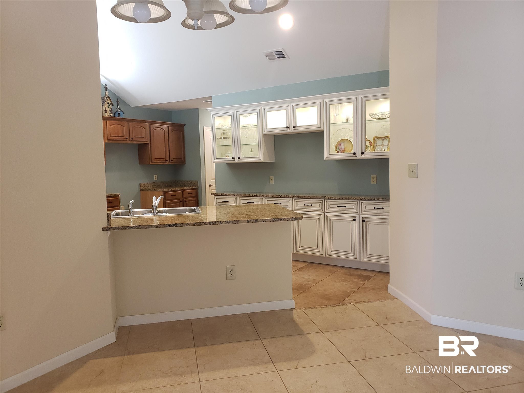 204 Wyld Palms Drive, Unit 204 Foley, AL 36535 - Photo 14 of 34 Dining area off kitchen