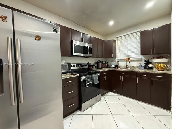 $650,000 | 9951 Southwest 39th Terrace, Miami, FL 33165