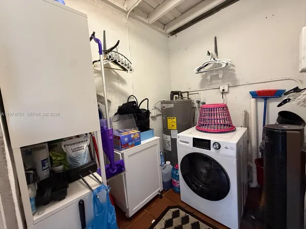 $650,000 | 9951 Southwest 39th Terrace, Miami, FL 33165