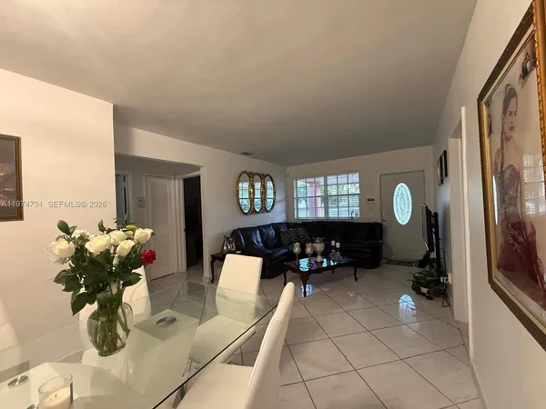 $650,000 | 9951 Southwest 39th Terrace, Miami, FL 33165