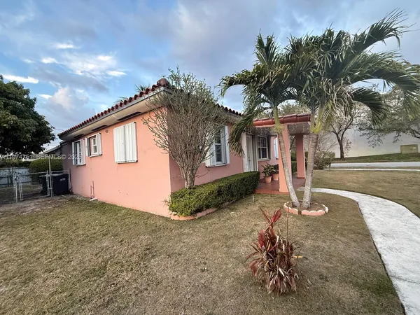 $650,000 | 9951 Southwest 39th Terrace, Miami, FL 33165