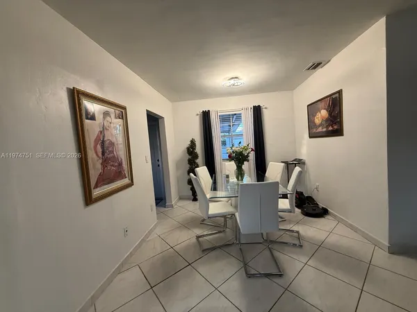 $650,000 | 9951 Southwest 39th Terrace, Miami, FL 33165