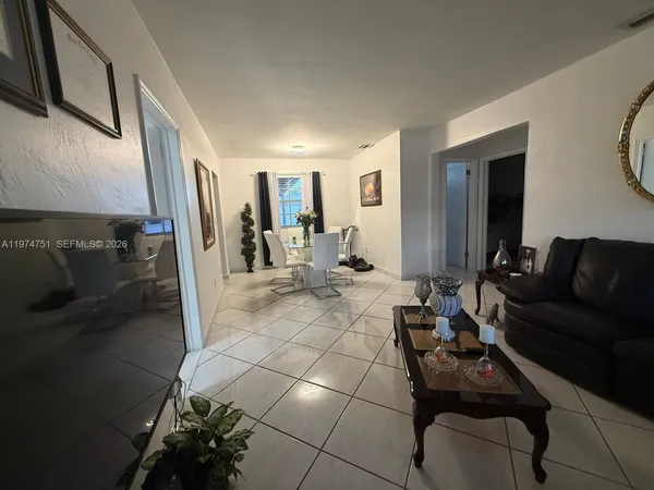 $650,000 | 9951 Southwest 39th Terrace, Miami, FL 33165