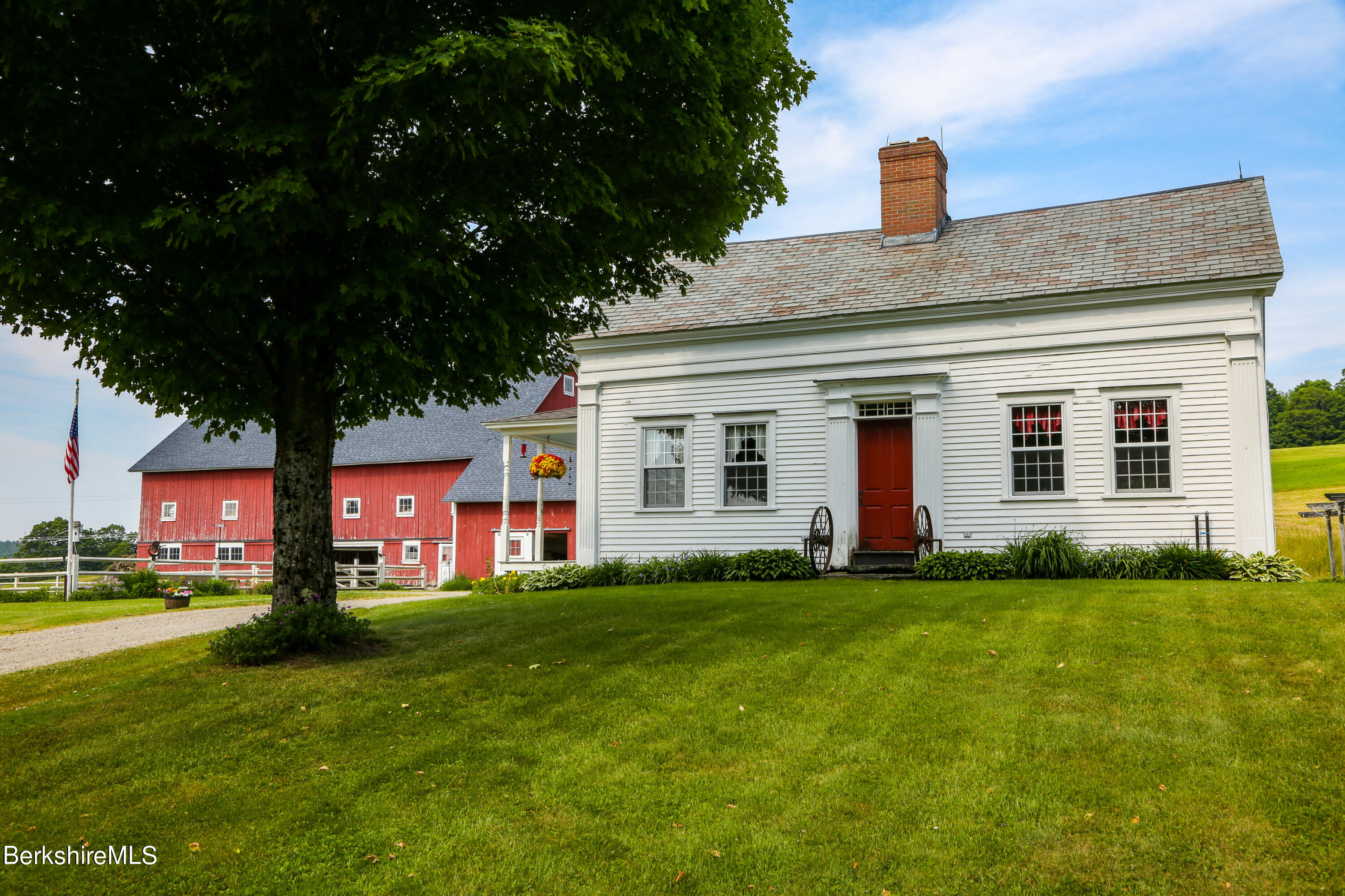 61 Sumner Stetson Road Heath, MA 01339 - Photo 3 of 34 a front view of a house with a garden