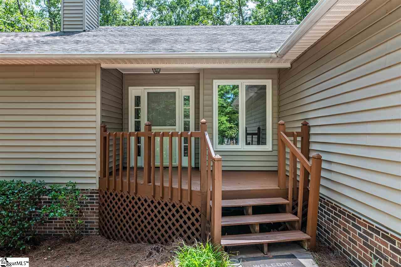 9 Fox Ridge Place Taylors, SC 29687 - Photo 2 of 33 Gallery Image 2