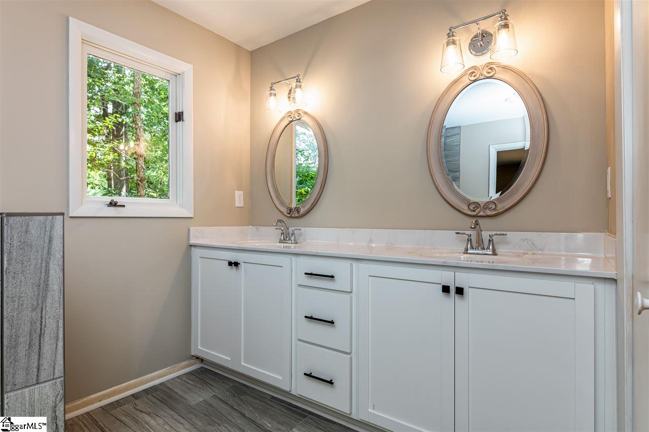 9 Fox Ridge Place Taylors, SC 29687 - Photo 24 of 33 Gallery Image 24