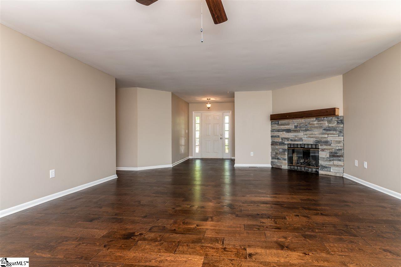 9 Fox Ridge Place Taylors, SC 29687 - Photo 6 of 33 Gallery Image 6