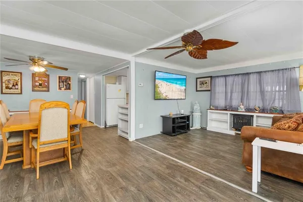$137,000 | 10399 67th Avenue North, Unit 4, St. Petersburg, FL 33708