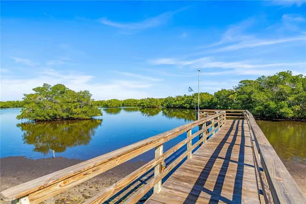 $137,000 | 10399 67th Avenue North, Unit 4, St. Petersburg, FL 33708