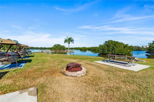 $137,000 | 10399 67th Avenue North, Unit 4, St. Petersburg, FL 33708