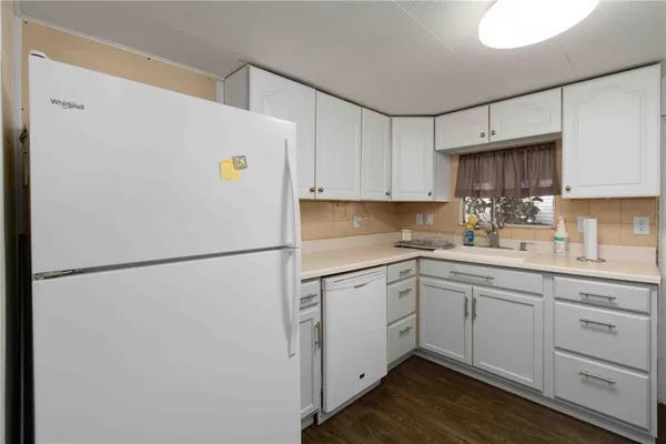 $137,000 | 10399 67th Avenue North, Unit 4, St. Petersburg, FL 33708