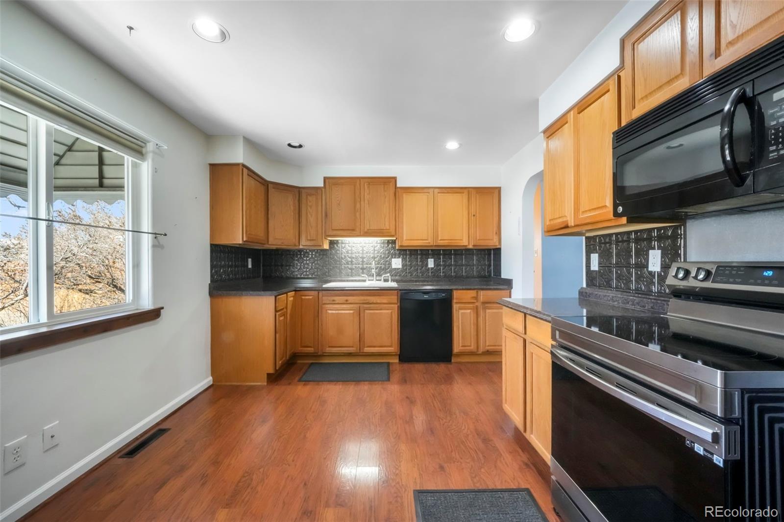 5891 Olive Street Commerce City, CO 80022 - Photo 13 of 49