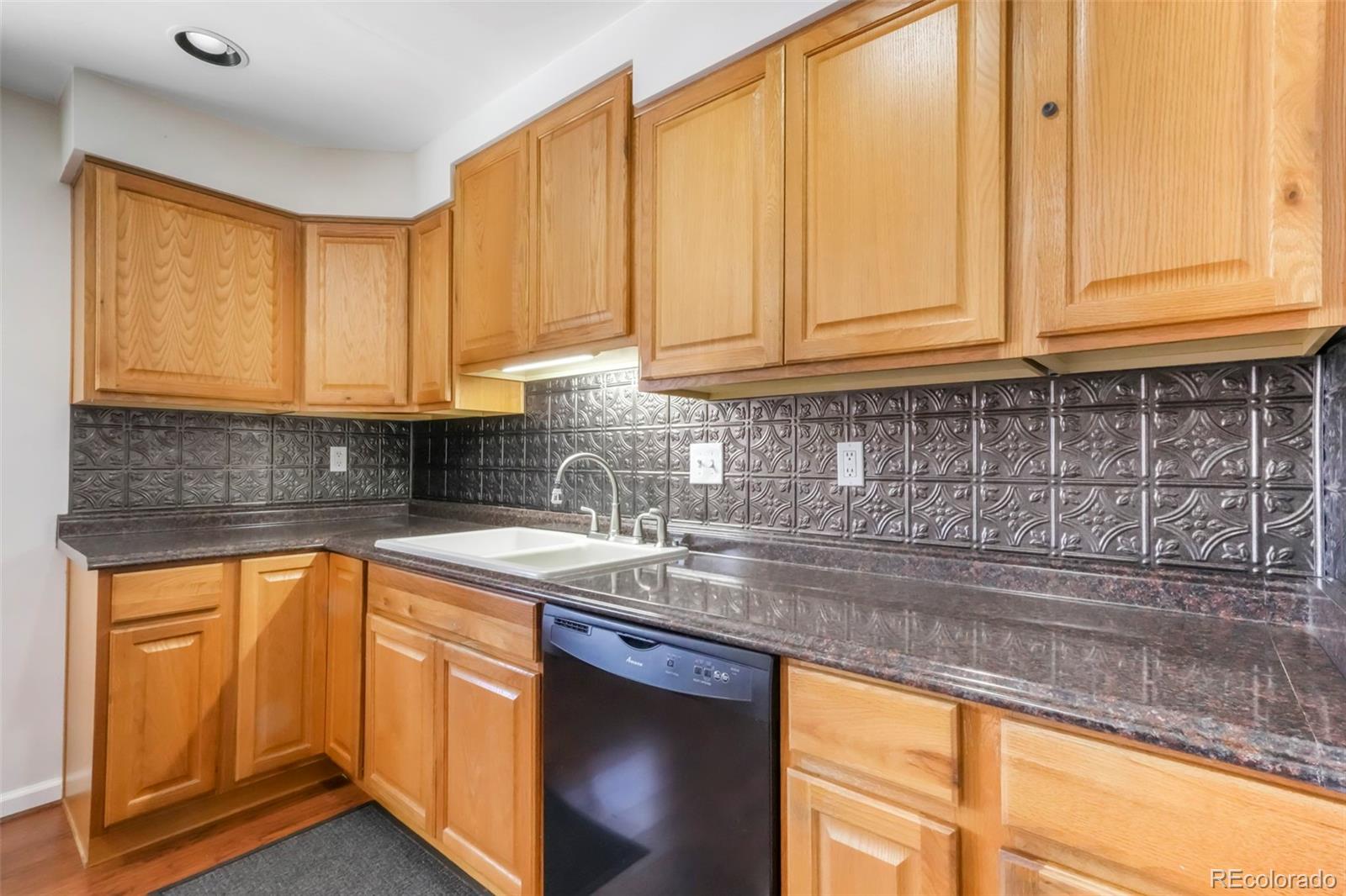 5891 Olive Street Commerce City, CO 80022 - Photo 19 of 49