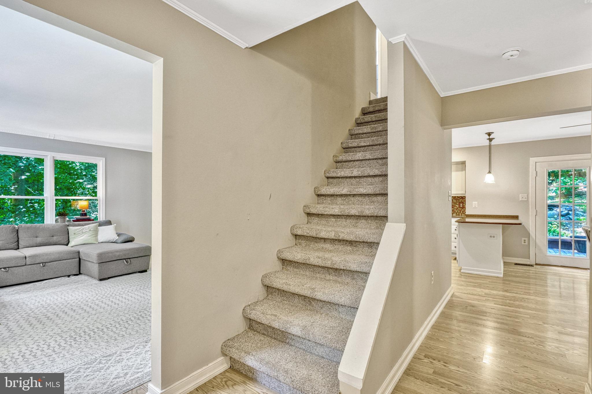 8309 Cobb Road Manassas, VA 20112 - Photo 6 of 59 Gallery Image 6