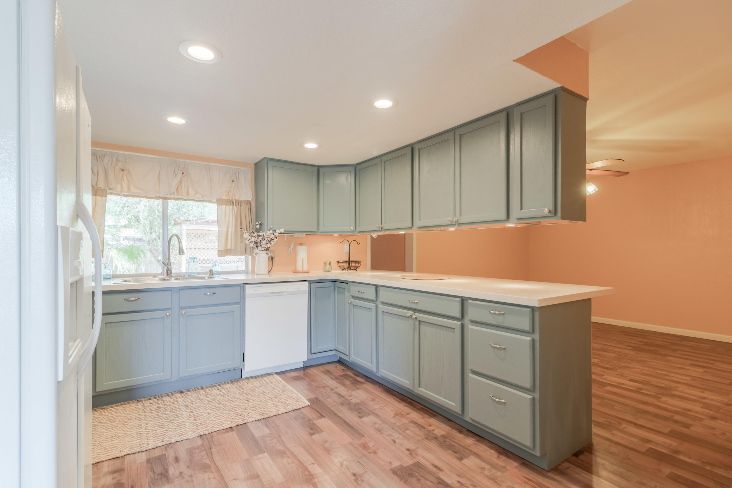 3802 West Hatcher Road Phoenix, AZ 85051 - Photo 11 of 36 3802 West Hatcher Road (19).jpg-FULL