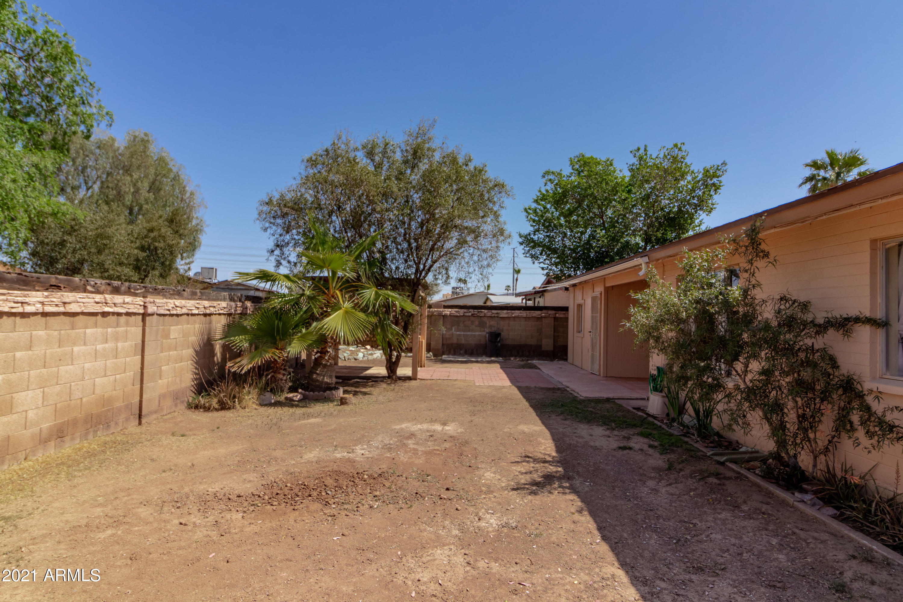 3802 West Hatcher Road Phoenix, AZ 85051 - Photo 32 of 36 3802 West Hatcher Road (28).jpg-FULL