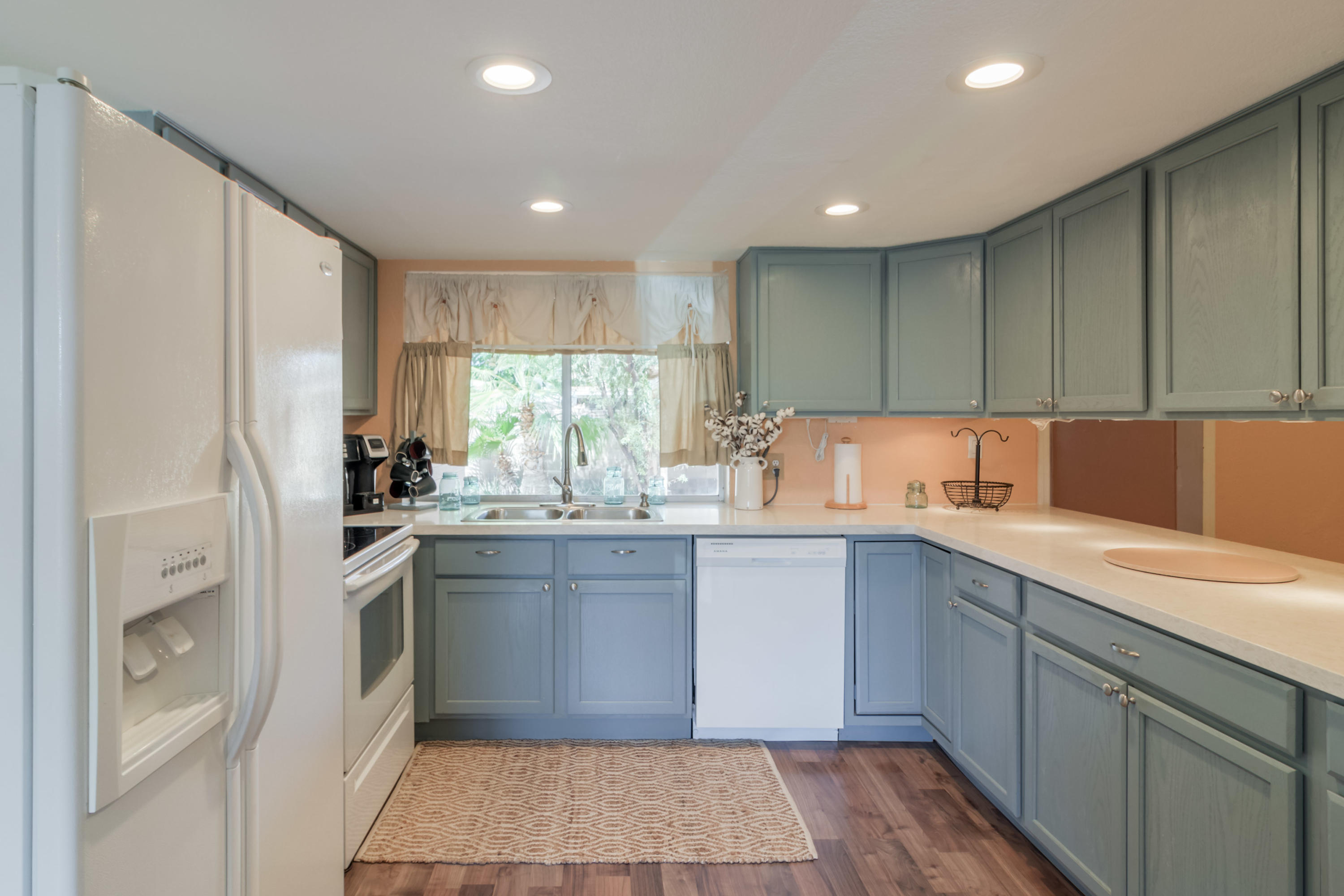 3802 West Hatcher Road Phoenix, AZ 85051 - Photo 10 of 36 3802 West Hatcher Road (20).jpg-FULL