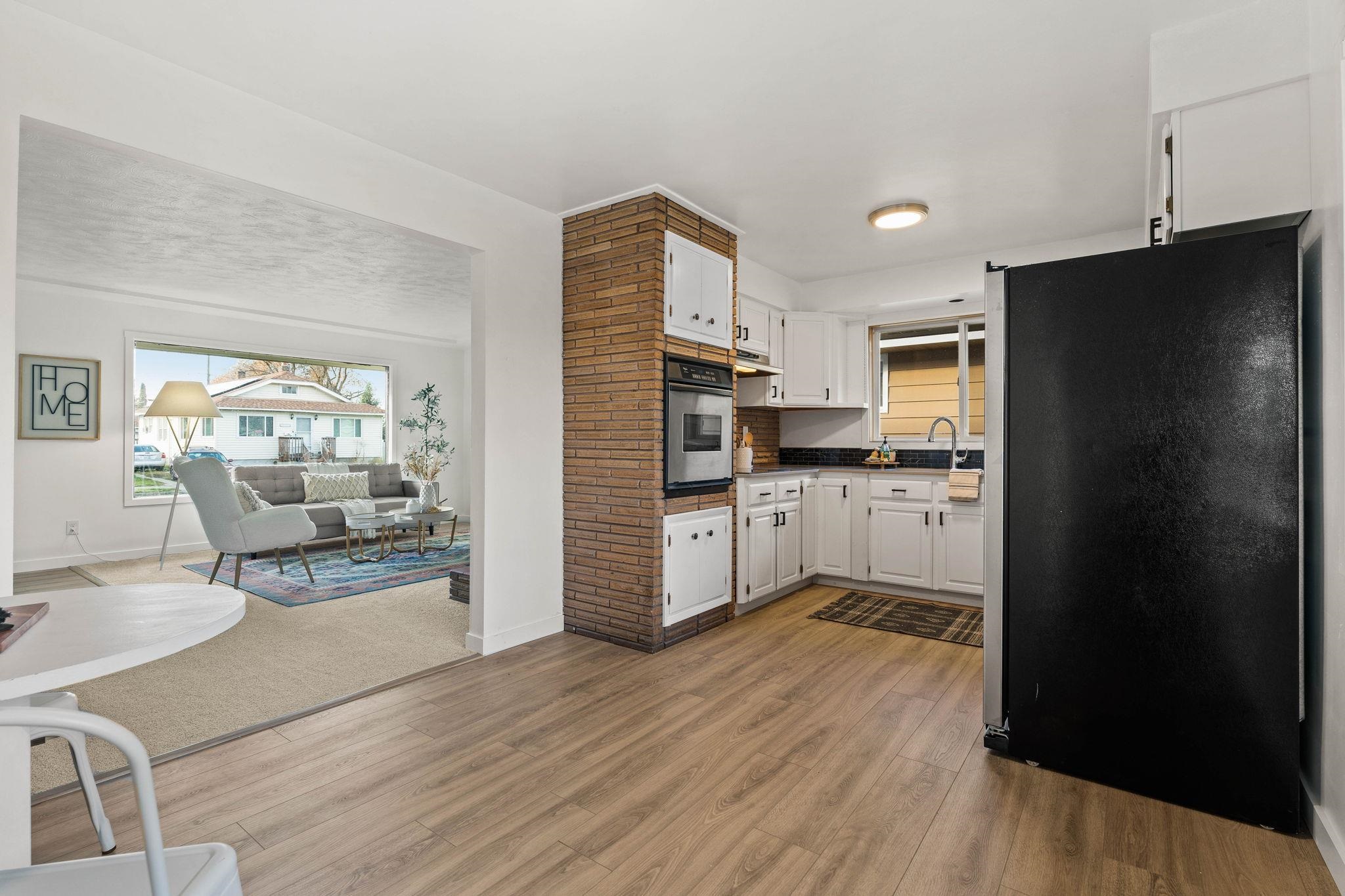 4514 North Stevens Street Spokane, WA 99205 - Photo 8 of 32