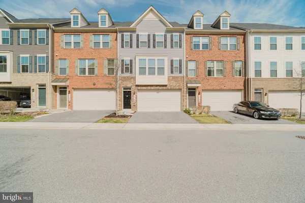 $529,900 | 10144 Dorsey Lane, Lanham, MD 20706