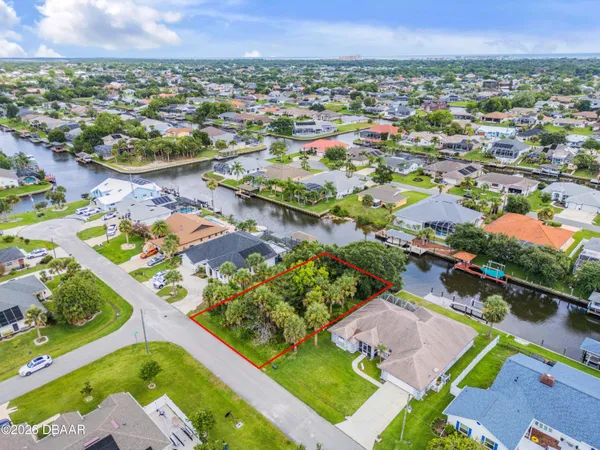 $220,000 | 9 Christopher Court, Palm Coast, FL 32137