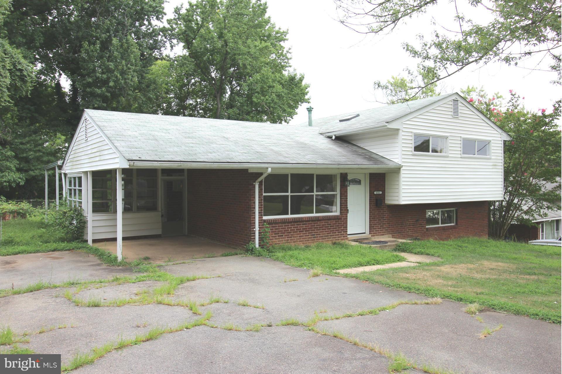 6311 Climbhill Road Alexandria, VA 22310 - Photo 2 of 30 Exterior (Front)