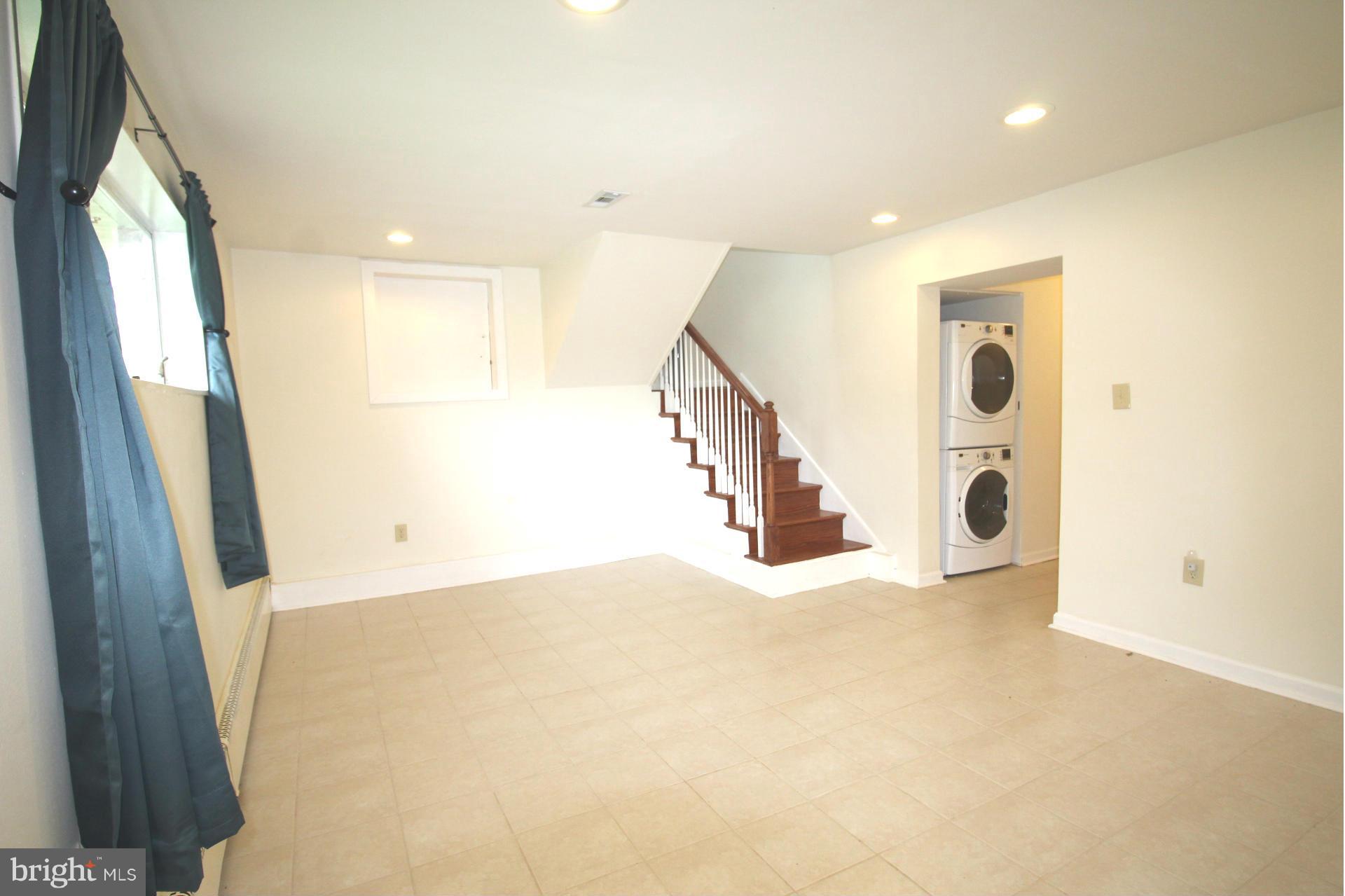 6311 Climbhill Road Alexandria, VA 22310 - Photo 21 of 30 Family Room