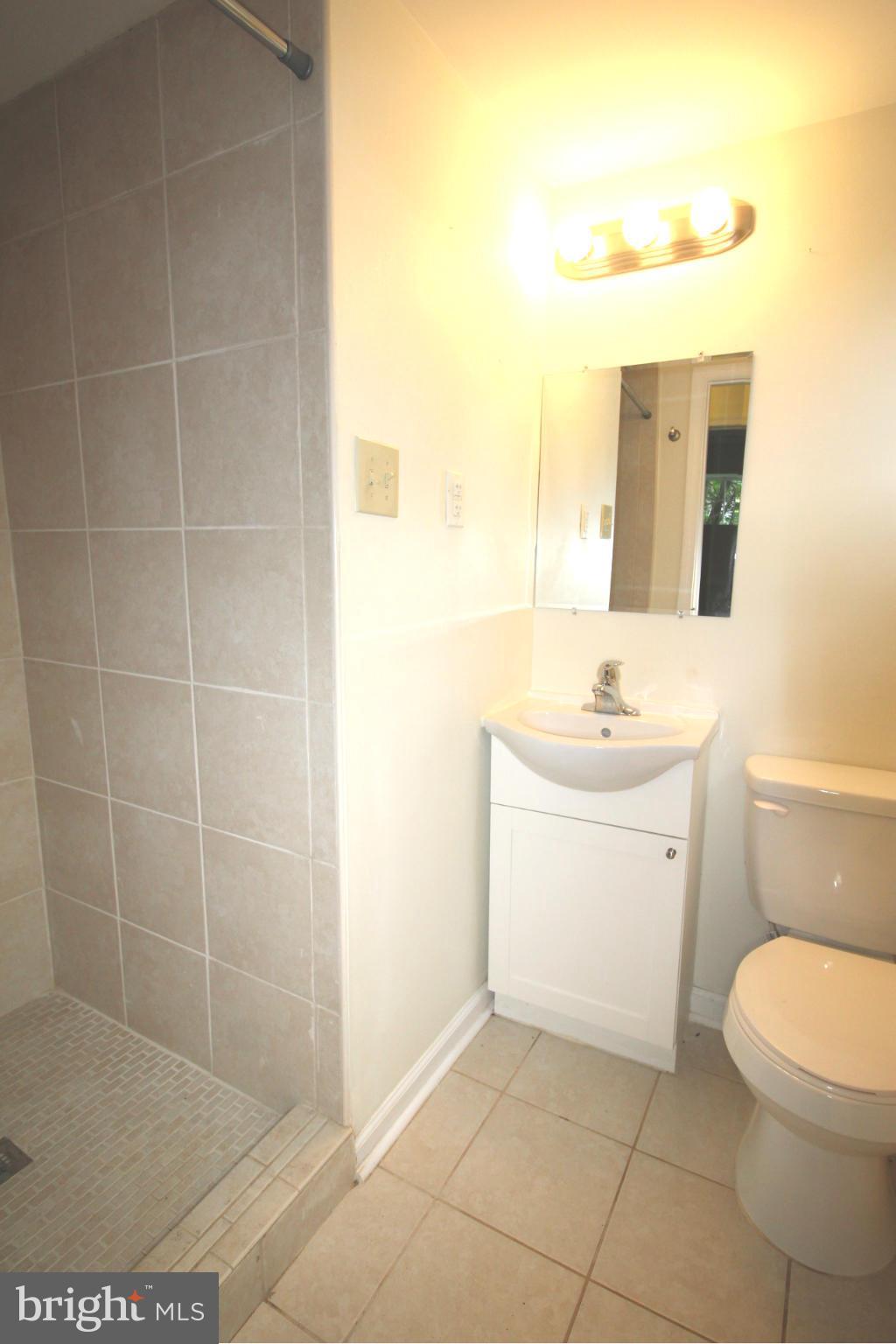 6311 Climbhill Road Alexandria, VA 22310 - Photo 24 of 30 Bath