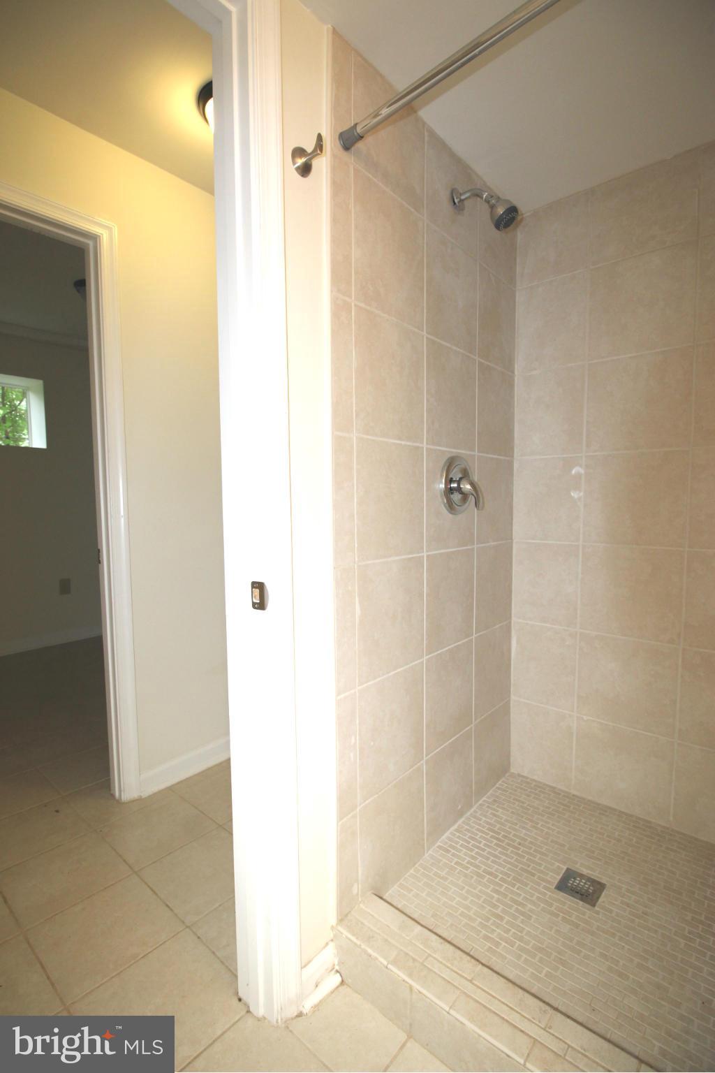 6311 Climbhill Road Alexandria, VA 22310 - Photo 26 of 30 Bath