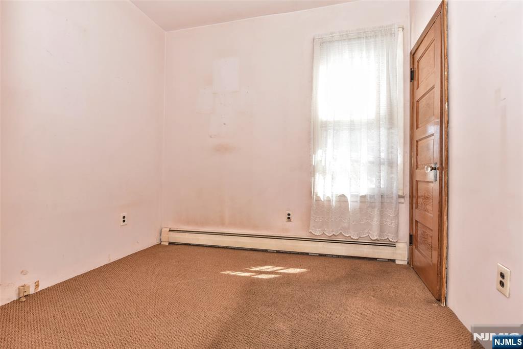 70 Main Avenue Wallington, NJ 07057 - Photo 8 of 35