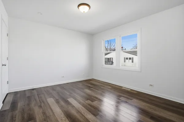 $209,900 | 216 Eagle Court, Unit D, Bolingbrook, IL 60440