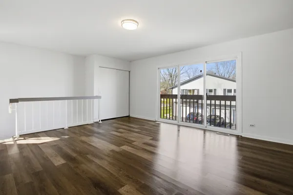 $209,900 | 216 Eagle Court, Unit D, Bolingbrook, IL 60440