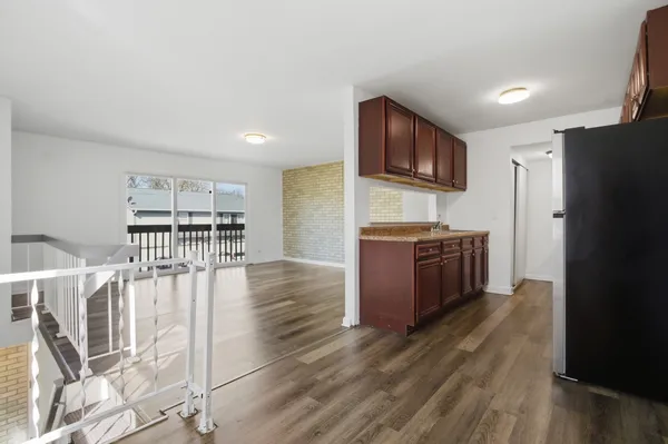 $209,900 | 216 Eagle Court, Unit D, Bolingbrook, IL 60440