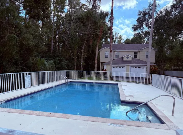 $295,000 | 11241 Cedar Hollow Lane, Tampa, FL 33618