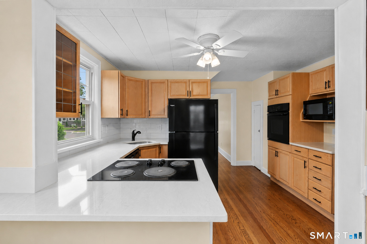 181 Brimfield Road Wethersfield, CT 06109 - Photo 13 of 27