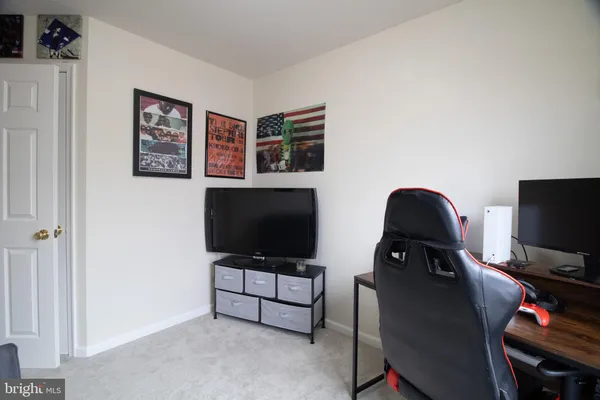 $1,900 | 113 Aero Street, Martinsburg, WV 25401