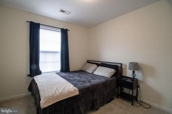 $1,900 | 113 Aero Street, Martinsburg, WV 25401