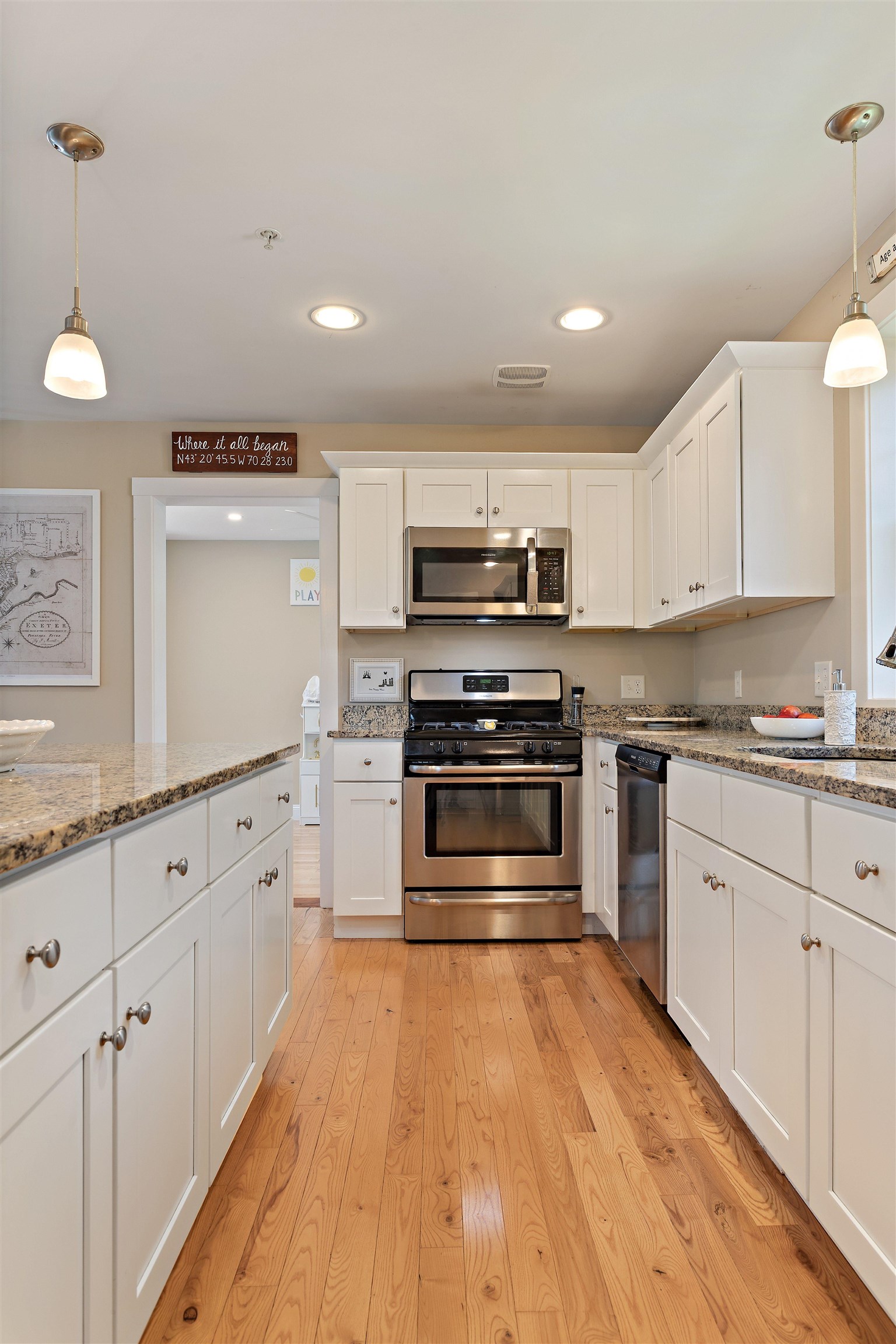10 Charron Circle Exeter, NH 03833 - Photo 7 of 26 Gallery Image 7