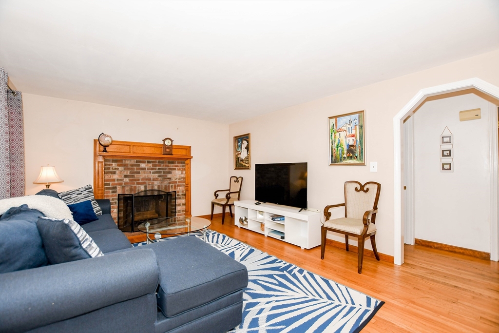 836 Cotuit Road Marstons Mills, MA 02648 - Photo 15 of 30 Gallery Image 15