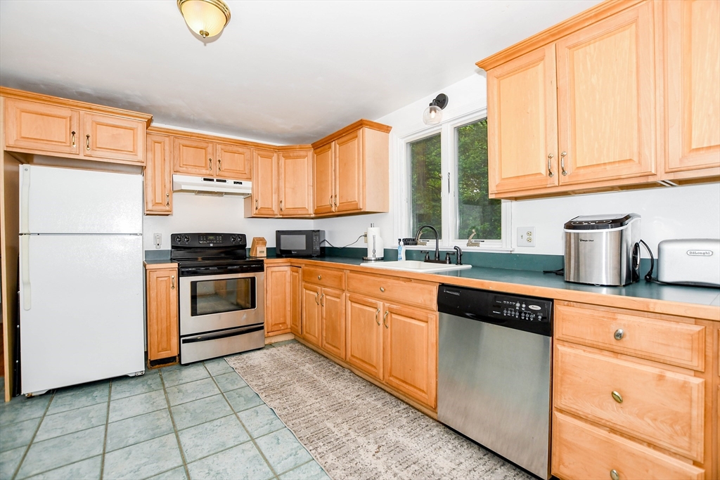 836 Cotuit Road Marstons Mills, MA 02648 - Photo 9 of 30 Gallery Image 9