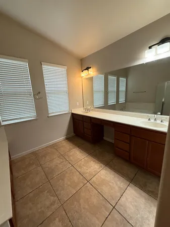 $699,950 | 1001 La Paloma Street, Turlock, CA 95382