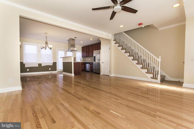 1614 Ralworth Road Baltimore, MD 21218 - Photo 3 of 30 Living Room