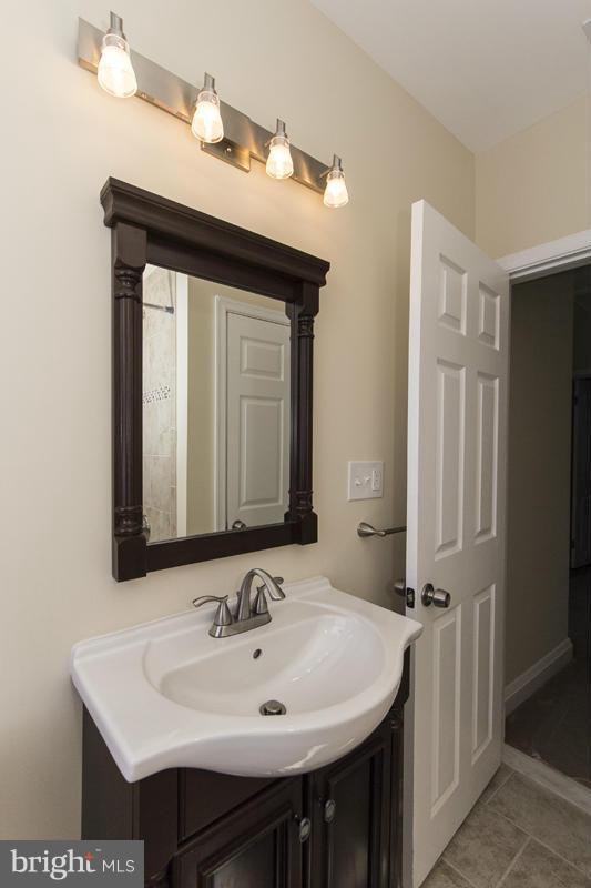 1614 Ralworth Road Baltimore, MD 21218 - Photo 26 of 30 Bath