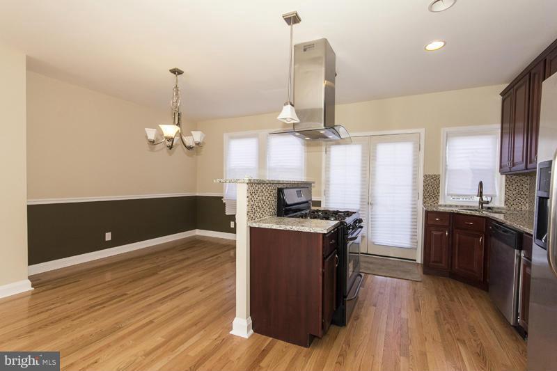1614 Ralworth Road Baltimore, MD 21218 - Photo 6 of 30 Dining Room