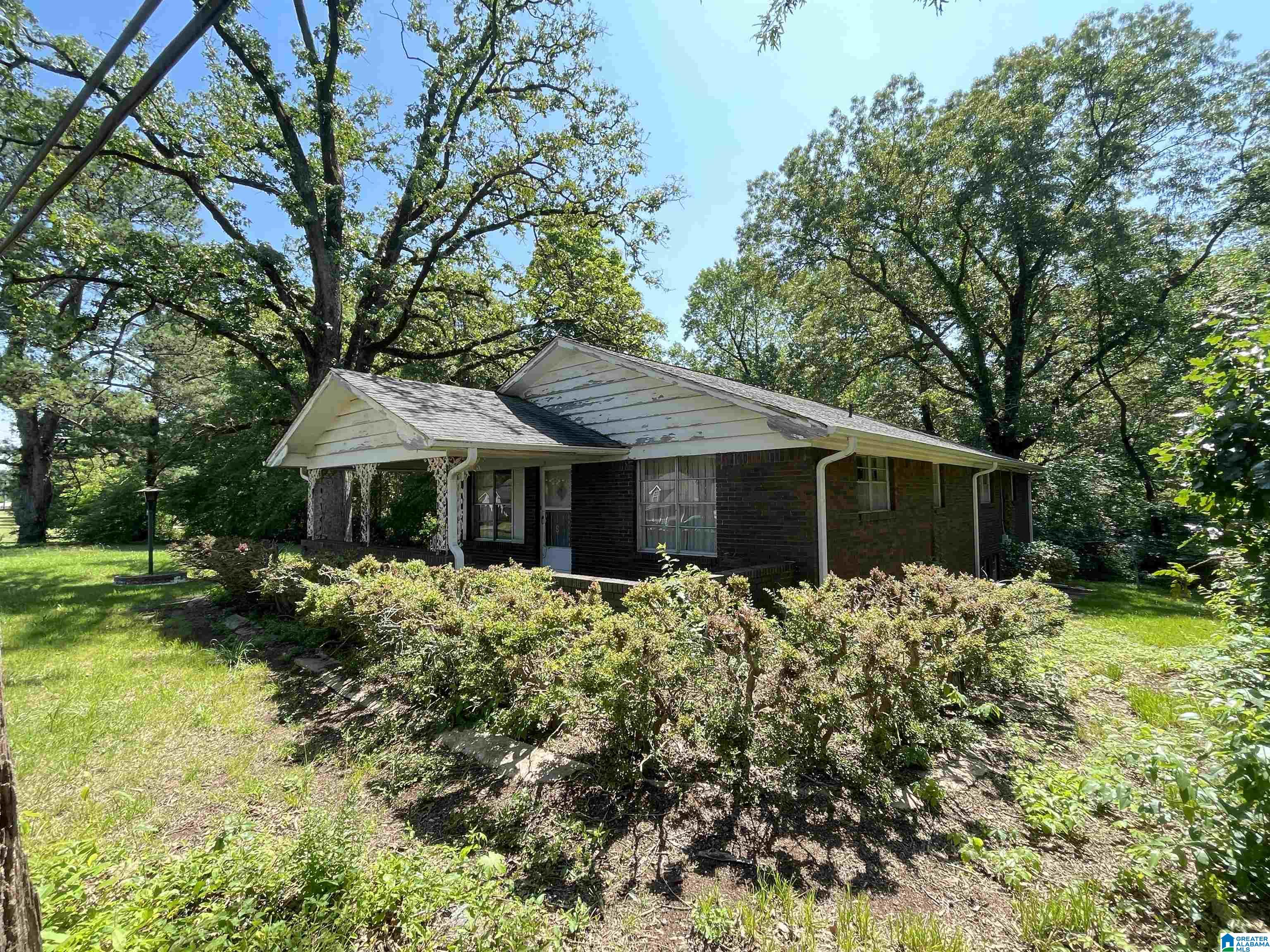 1675 Eastern Valley Road Bessemer, AL 35022 - Photo 2 of 4