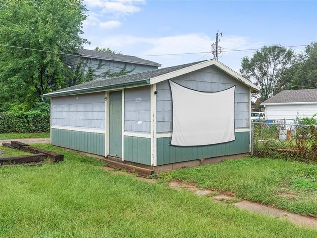 $84,900 | 118 Alabama Street, St. Joseph, MO 64504