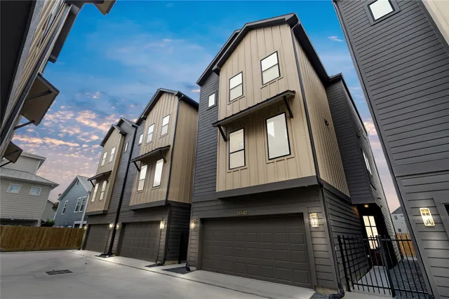 $669,000 | 1614 Ojeman Road, Unit D, Houston, TX 77055